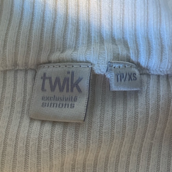 Mock Neck Ribbed Tops Bundle - Picture 4 of 6